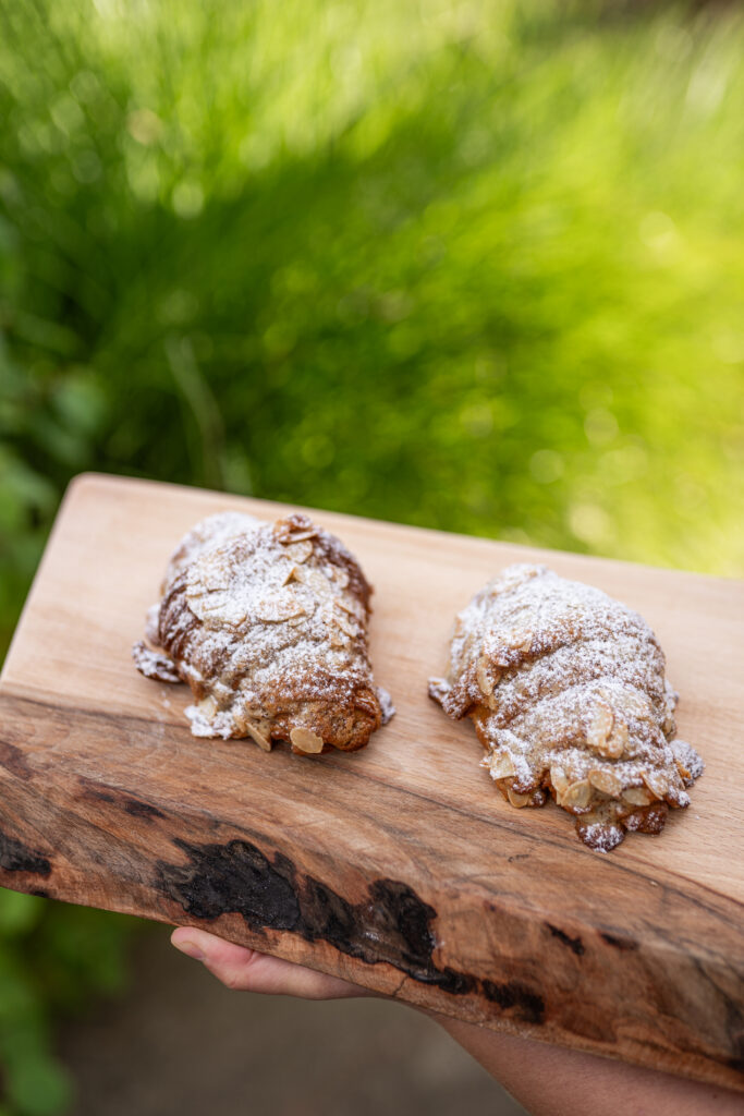 Croissant aux amandes